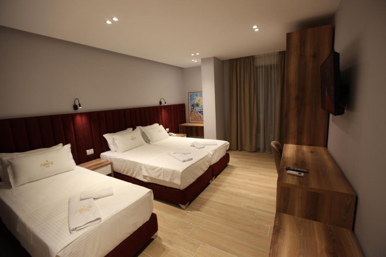Armar Hotel Sarandë Exteriör bild