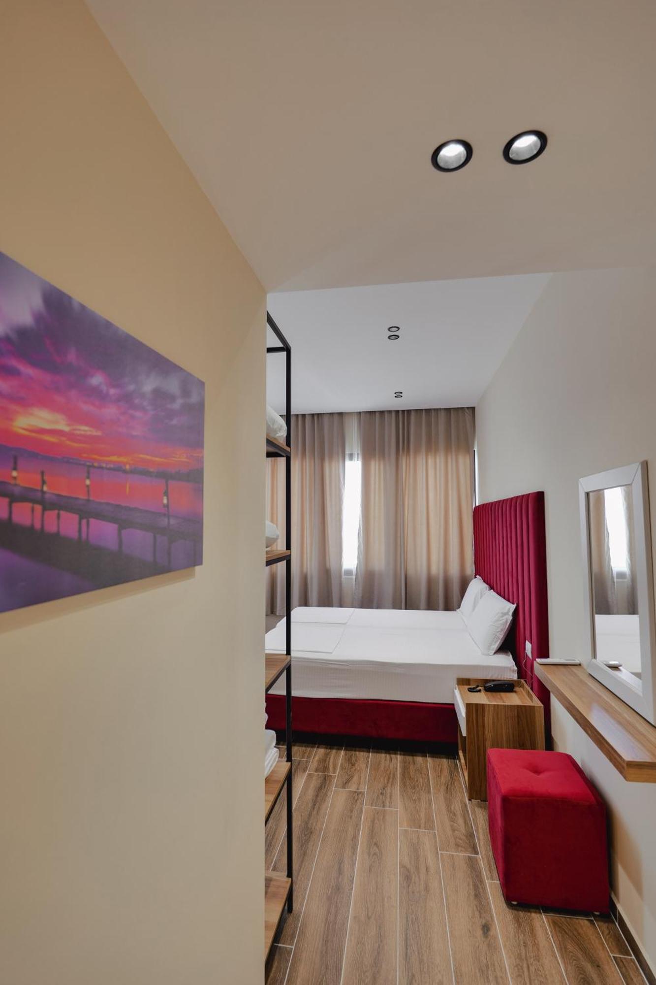 Armar Hotel Sarandë Exteriör bild